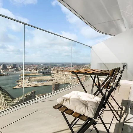 Above The Clouds On 42nd Floor * Aarhus